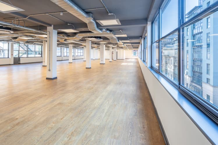 Empty perimeter corridor on Floor 5